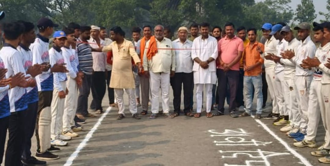 कपरधिक्का को पराजित कर कुचायकोट की टीम सेमीफाइनल में