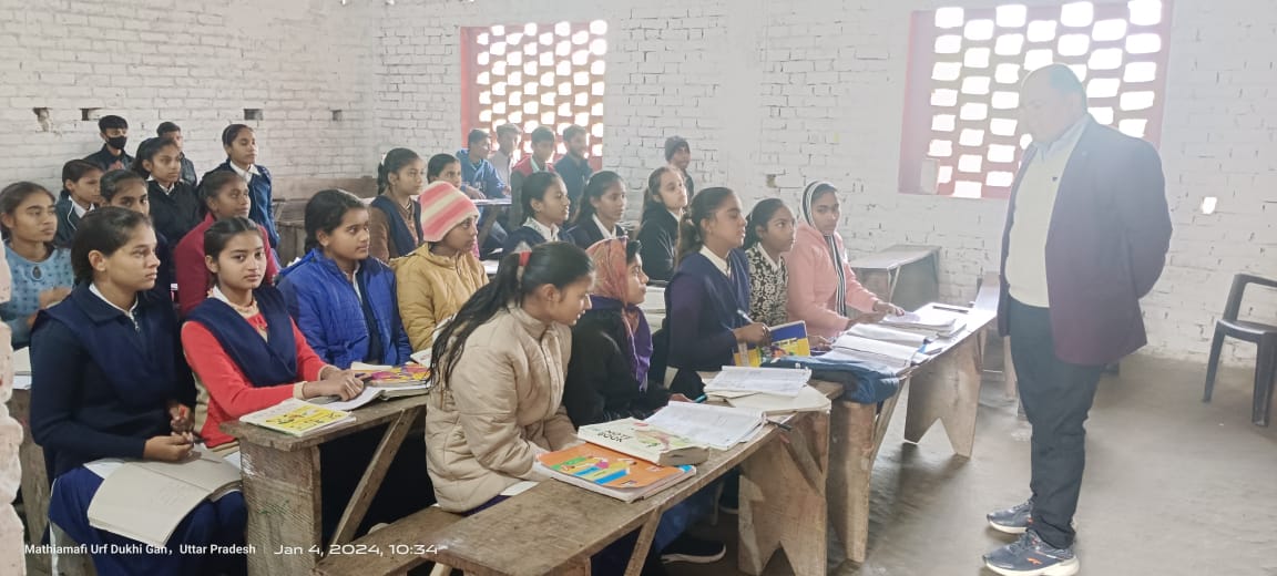 शीतावकाश के बावजूद खुले मिले विद्यालय बीईओ ने कराया बंद, दी हिदायत