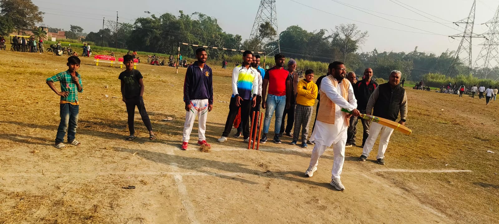 दुमही को पांच विकेट से पराजित कर सेमीफाइनल में पहुंची गौरीनगर की टीम