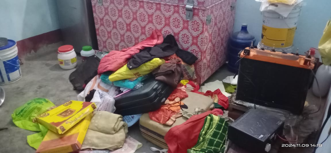 बंद घर से अज्ञात चोरो द्वारा लाखो का जेवरात व नगदी चोरी 