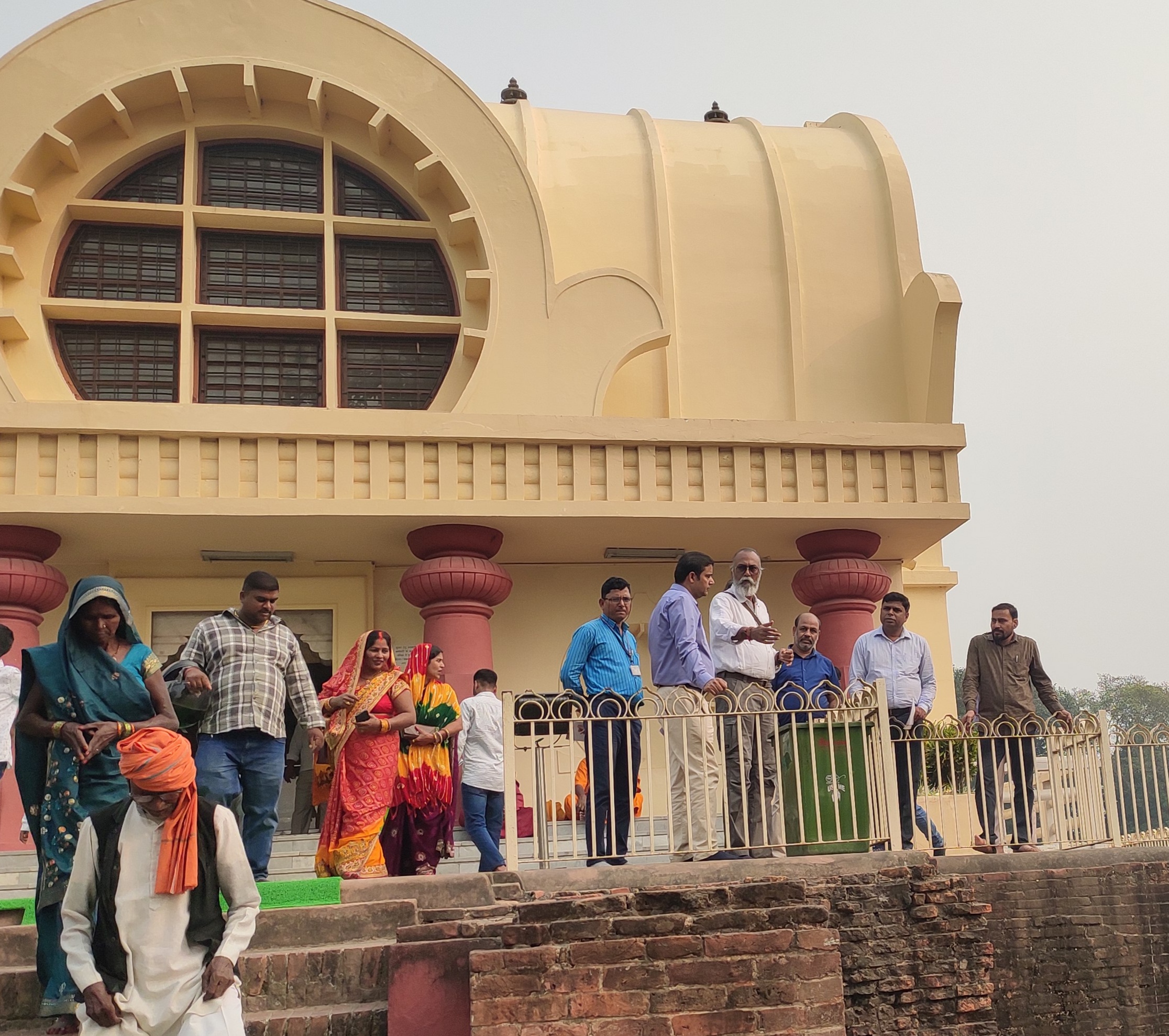 महापरिनिर्वाण बुद्ध मन्दिर में प्रस्तावित रैम्प स्थल का  क्षेत्रीय निदेशक(मध्य क्षेत्र)भोपाल ने किया निरीक्षण