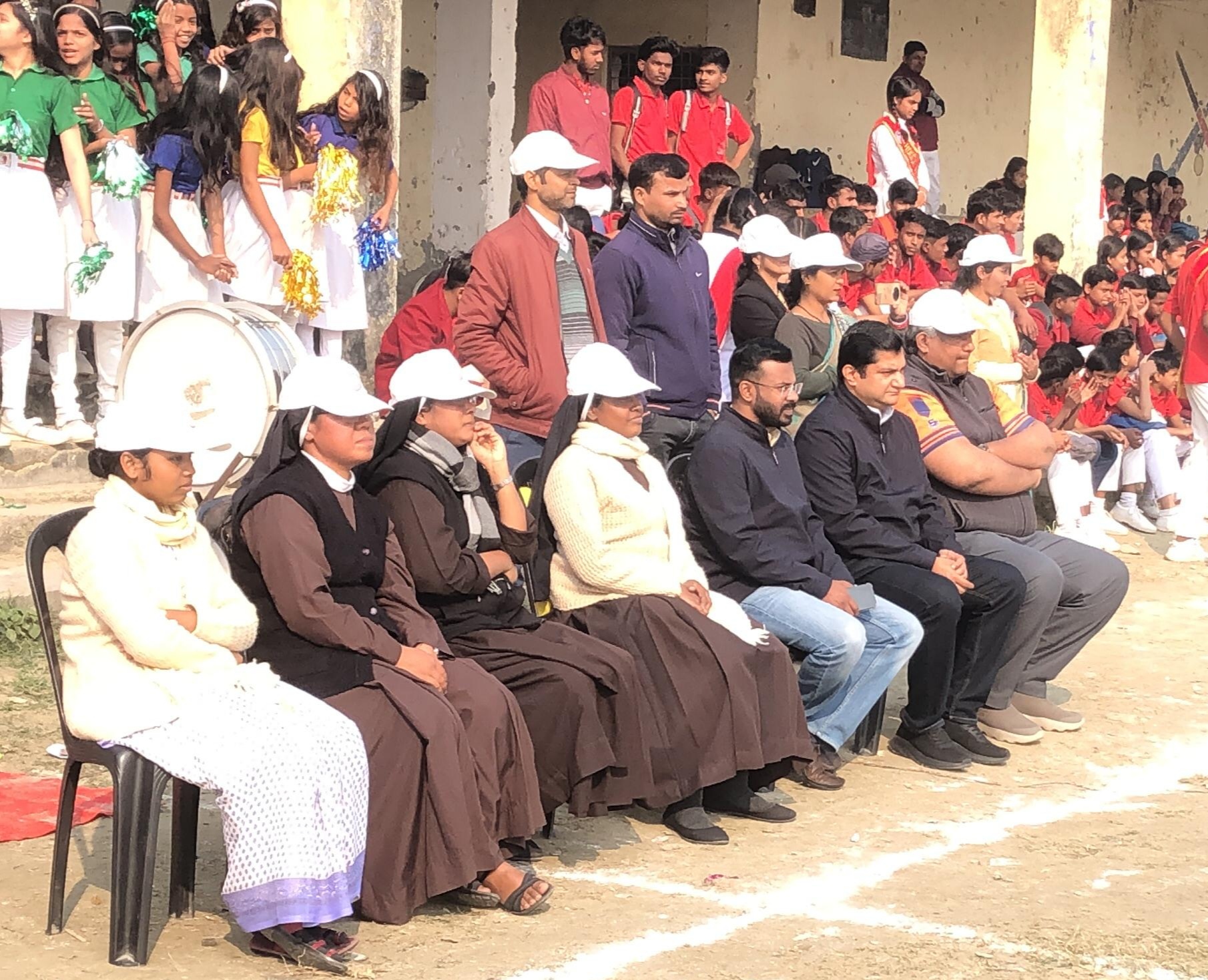 वार्षिक क्रीड़ा प्रतियोगिता में प्रतिभागियों ने दिखाई अपनी प्रतिभा, हुए सम्मानित